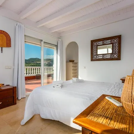 Superb Private Pool Golf Seaview Villa